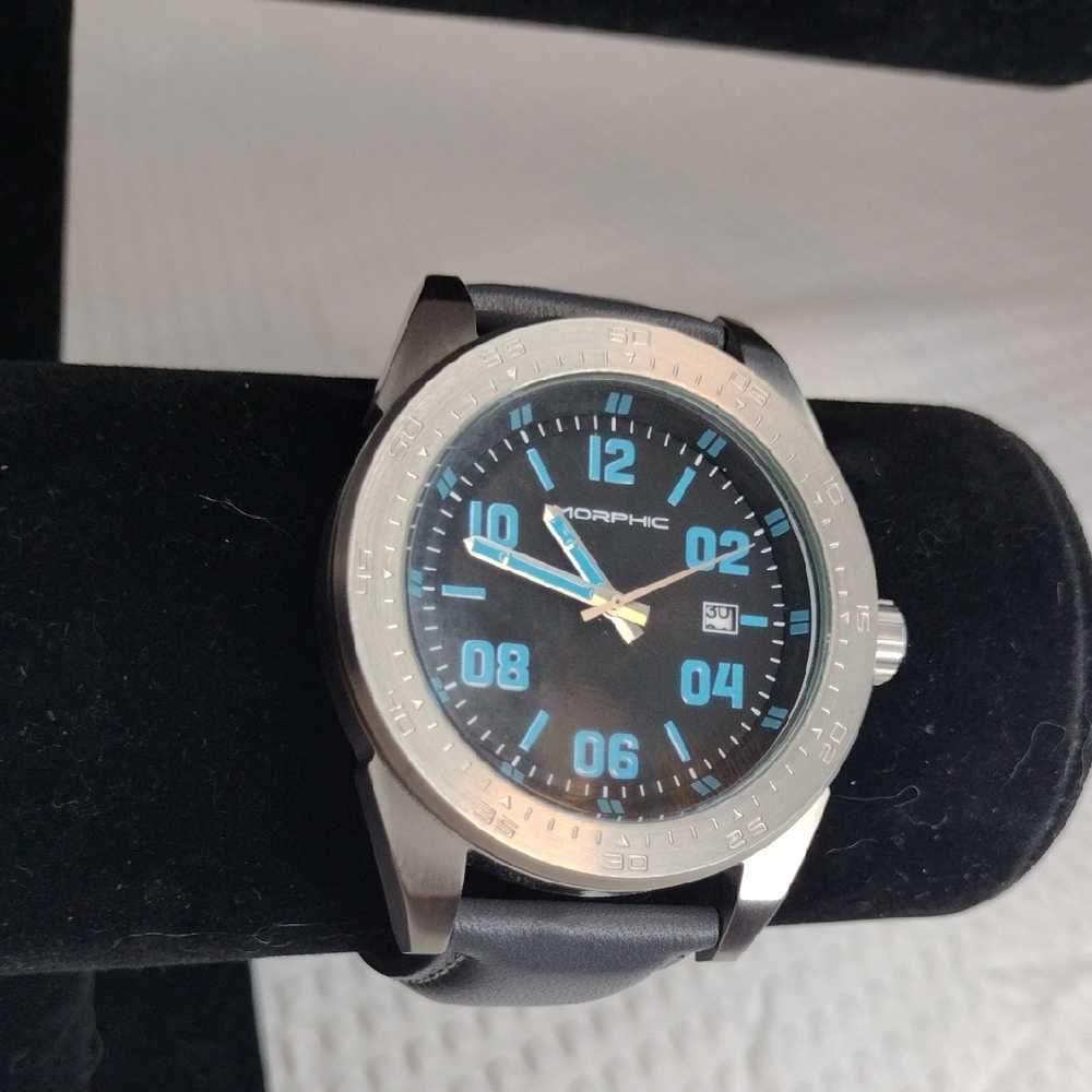 Morphic M63 Series Men's Watch With Leather Band And Date